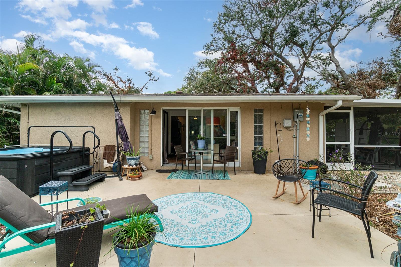 2885 ARROWHEAD ROAD