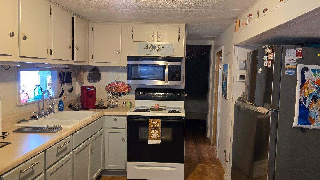 HOLIDAY TRAVEL PARK ENGLEWOOD - Residential