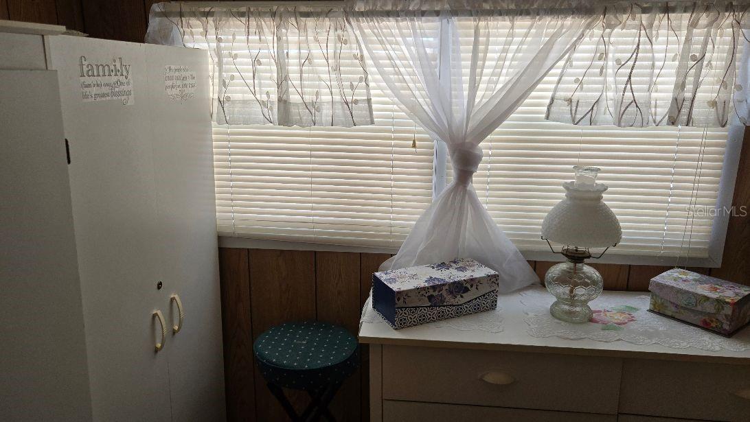 HOLIDAY TRAVEL PARK ENGLEWOOD - Residential