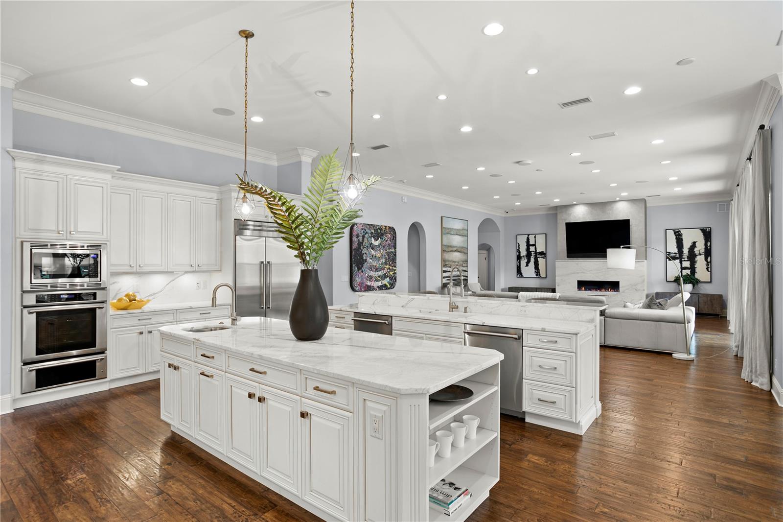 DAVIS ISLANDS PB10 PG52 TO 57 - Residential