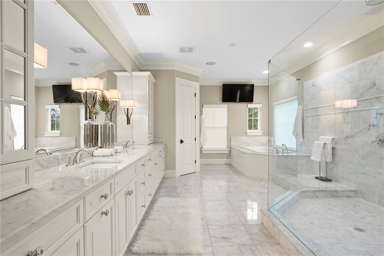 DAVIS ISLANDS PB10 PG52 TO 57 - Residential