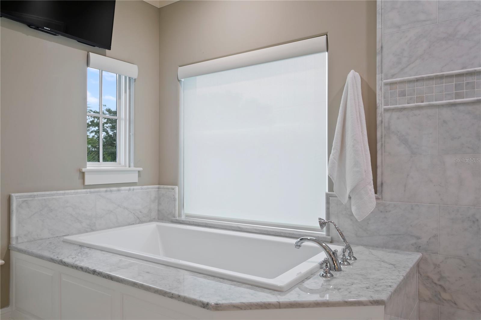 DAVIS ISLANDS PB10 PG52 TO 57 - Residential