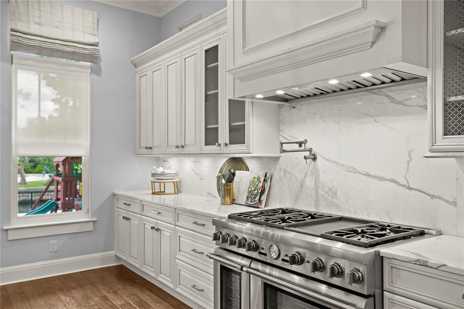 DAVIS ISLANDS PB10 PG52 TO 57 - Residential