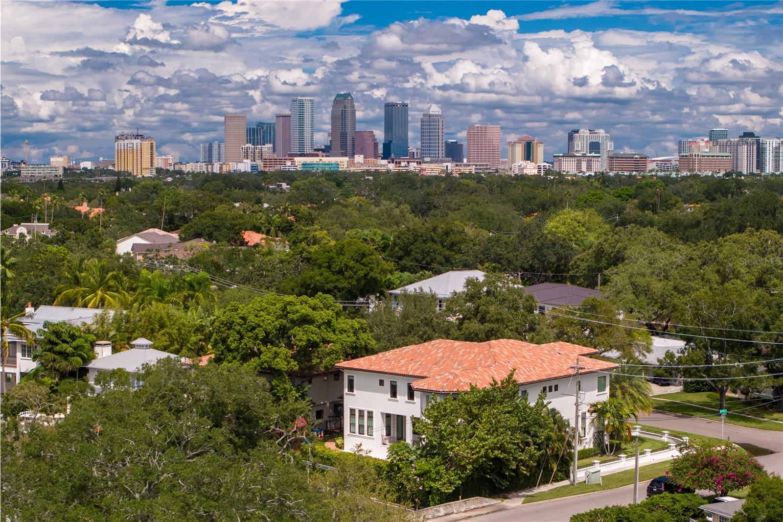 DAVIS ISLANDS PB10 PG52 TO 57 - Residential