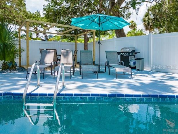 NSB- CENTRAL BUS DISTRICT - Residential