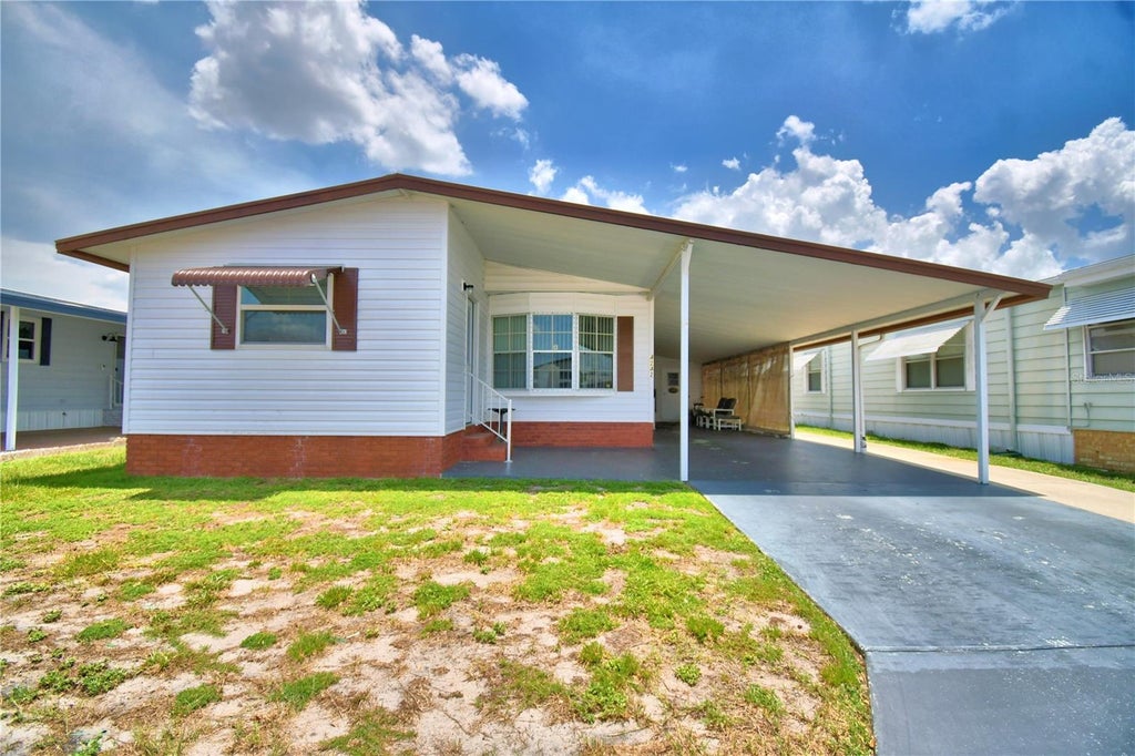 Photo of 4242 Cedarwood Street, Winter Haven, FL 33880 (MLS # P4939139)