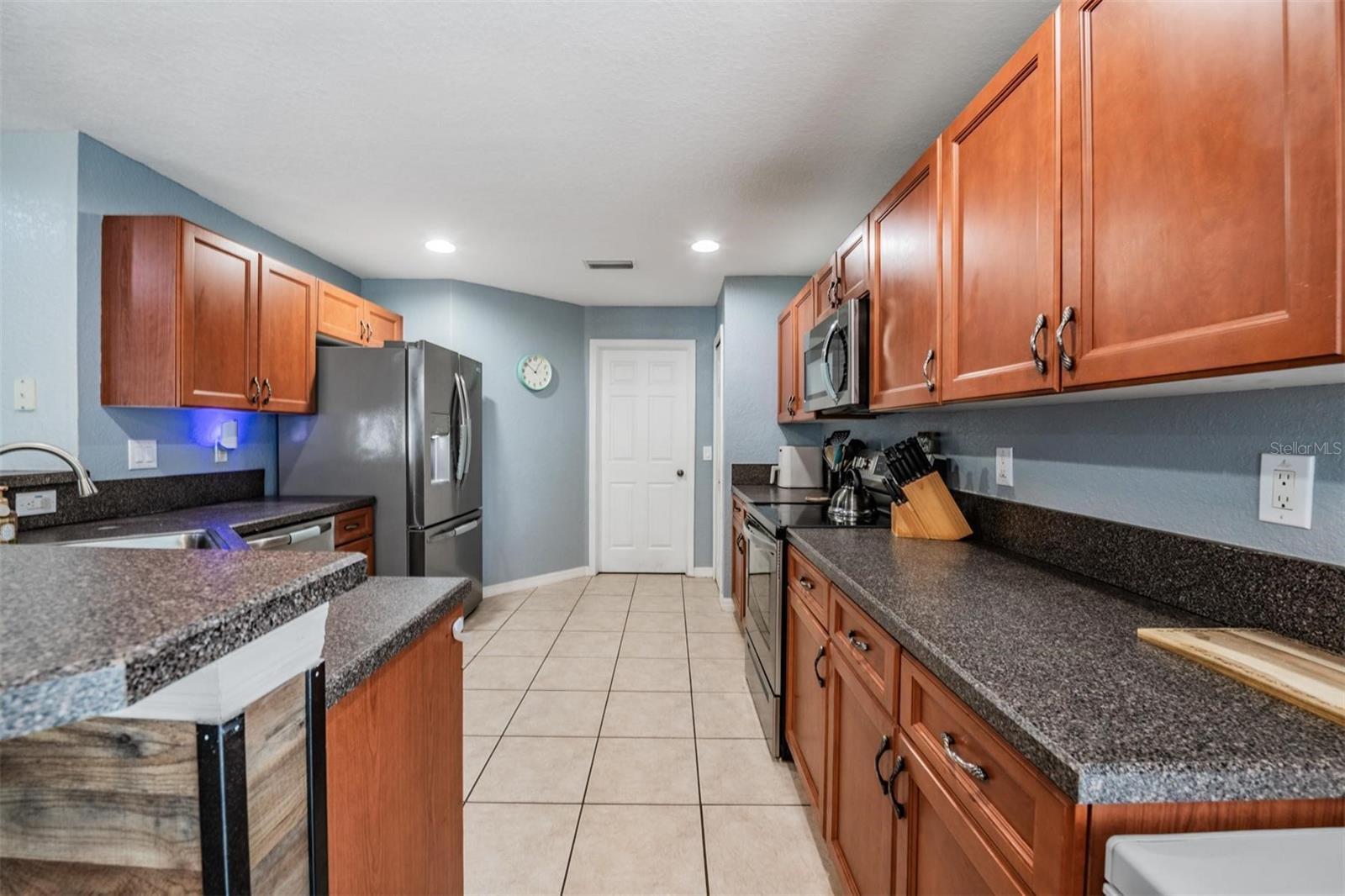 RIVERCREST PH 2 PRCL N - Residential Lease