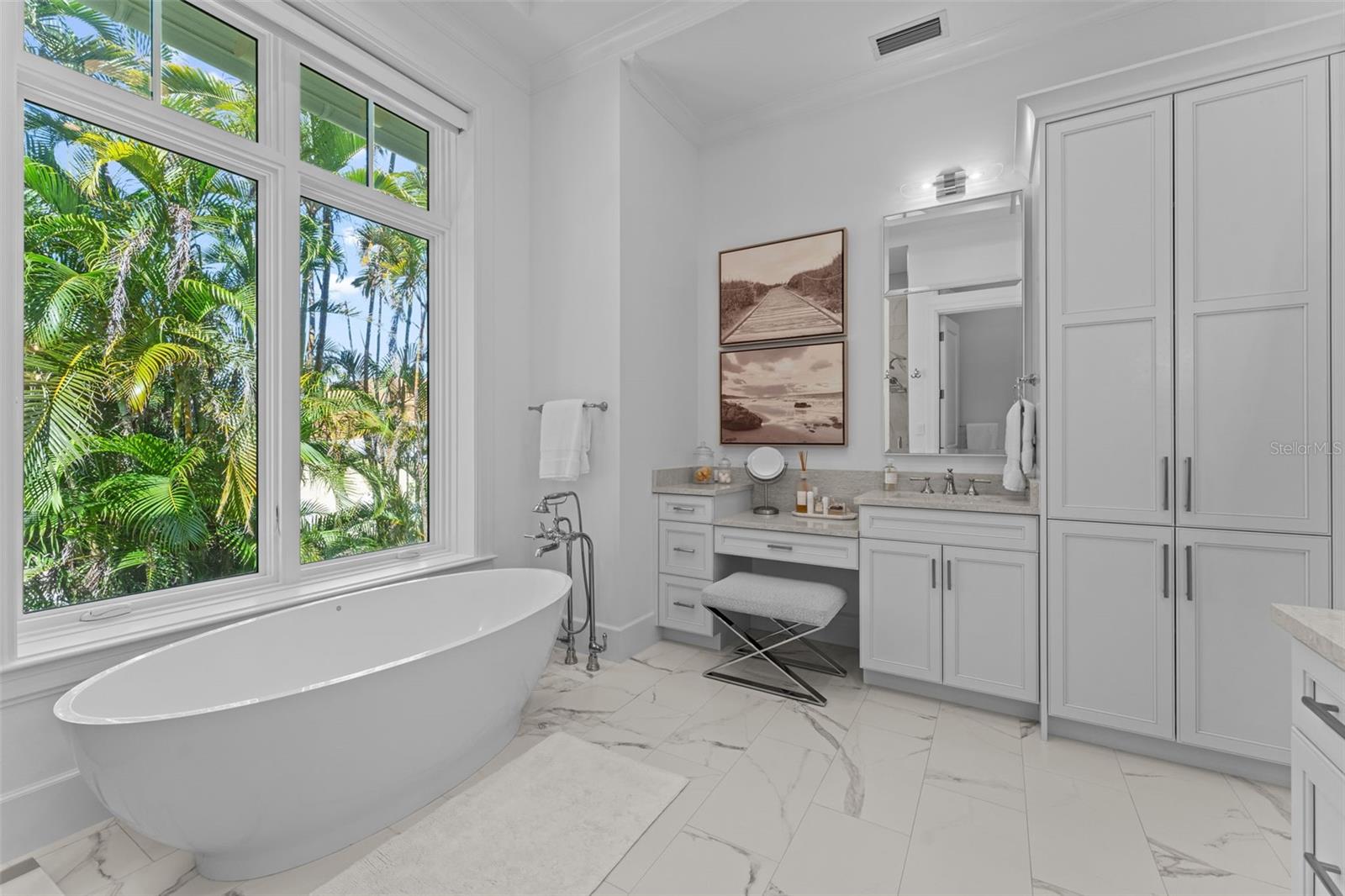 LONGBOAT KEY - Residential