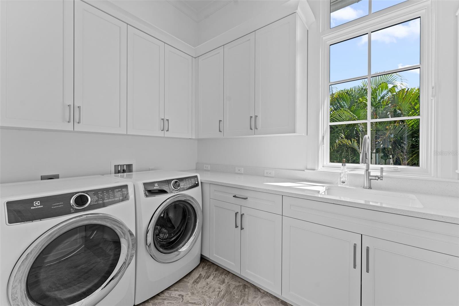 LONGBOAT KEY - Residential