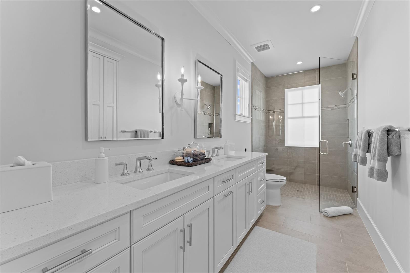 LONGBOAT KEY - Residential