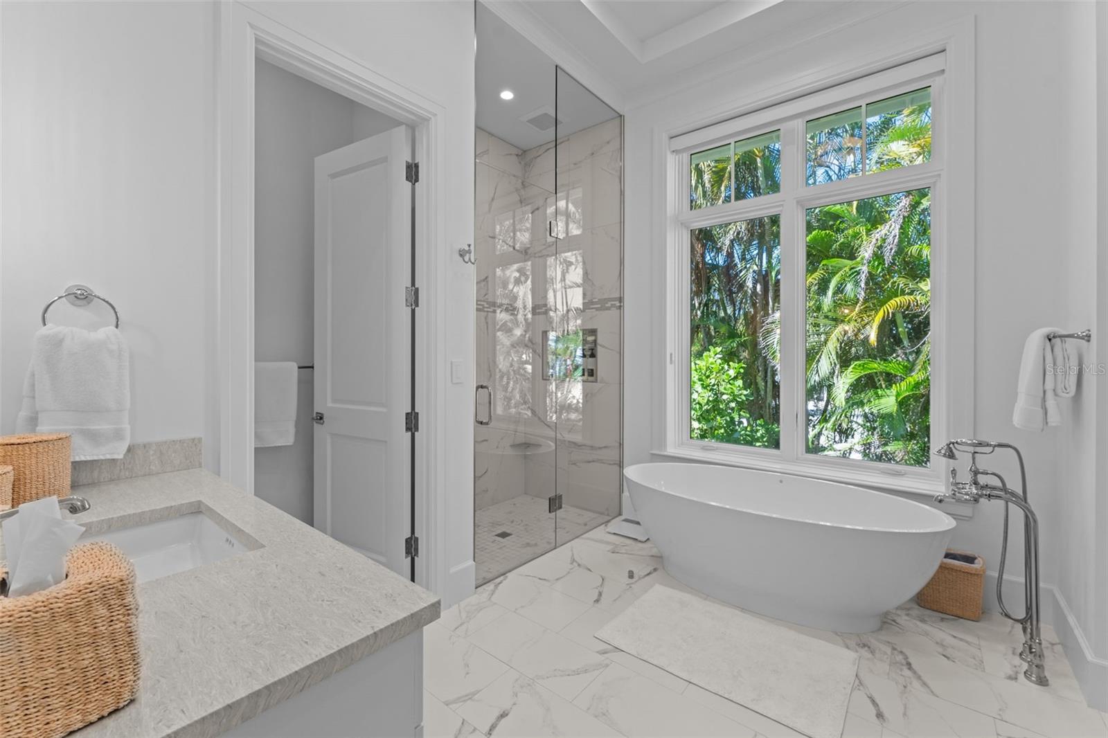 LONGBOAT KEY - Residential