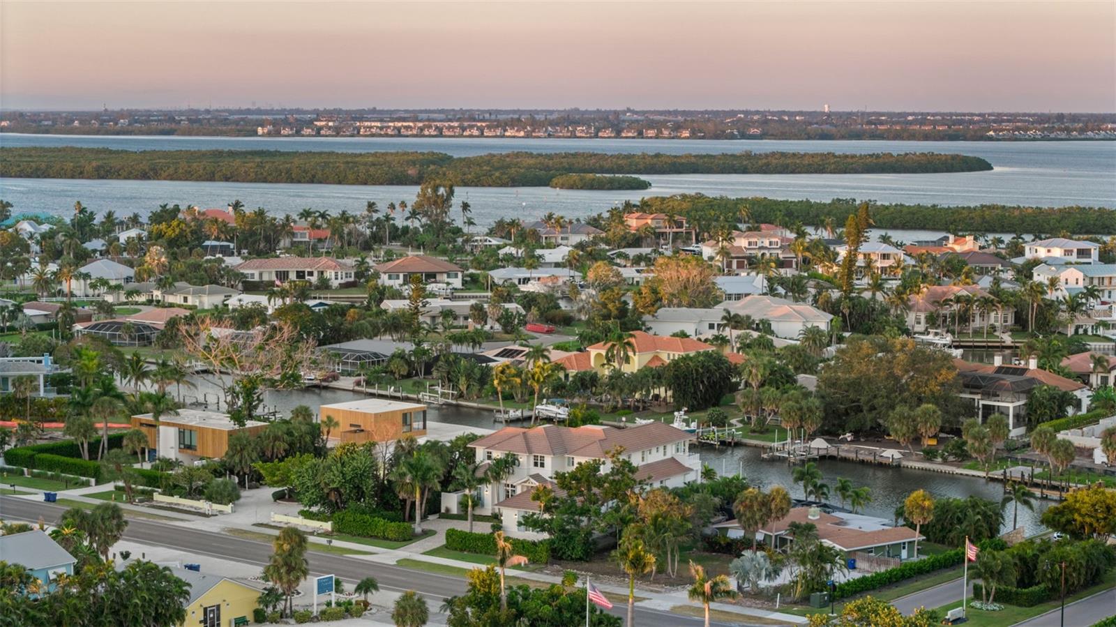LONGBOAT KEY - Residential