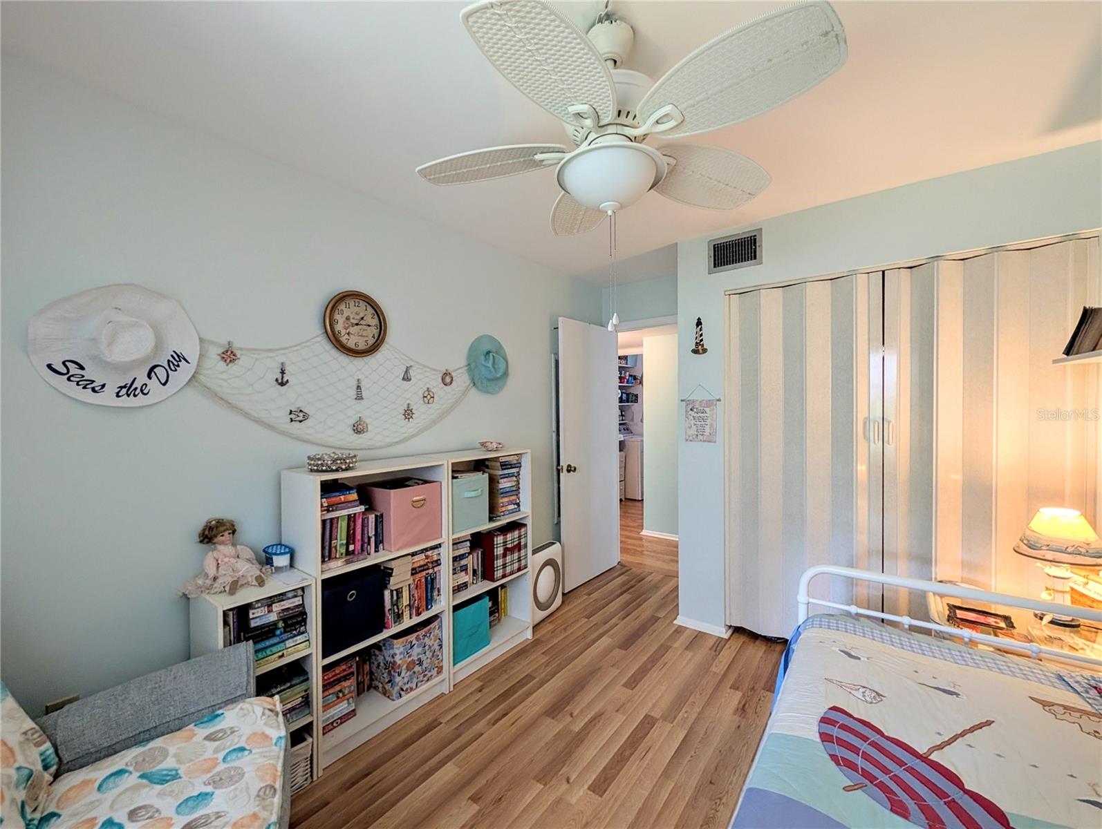 THE THIRD BAYSHORE - Residential