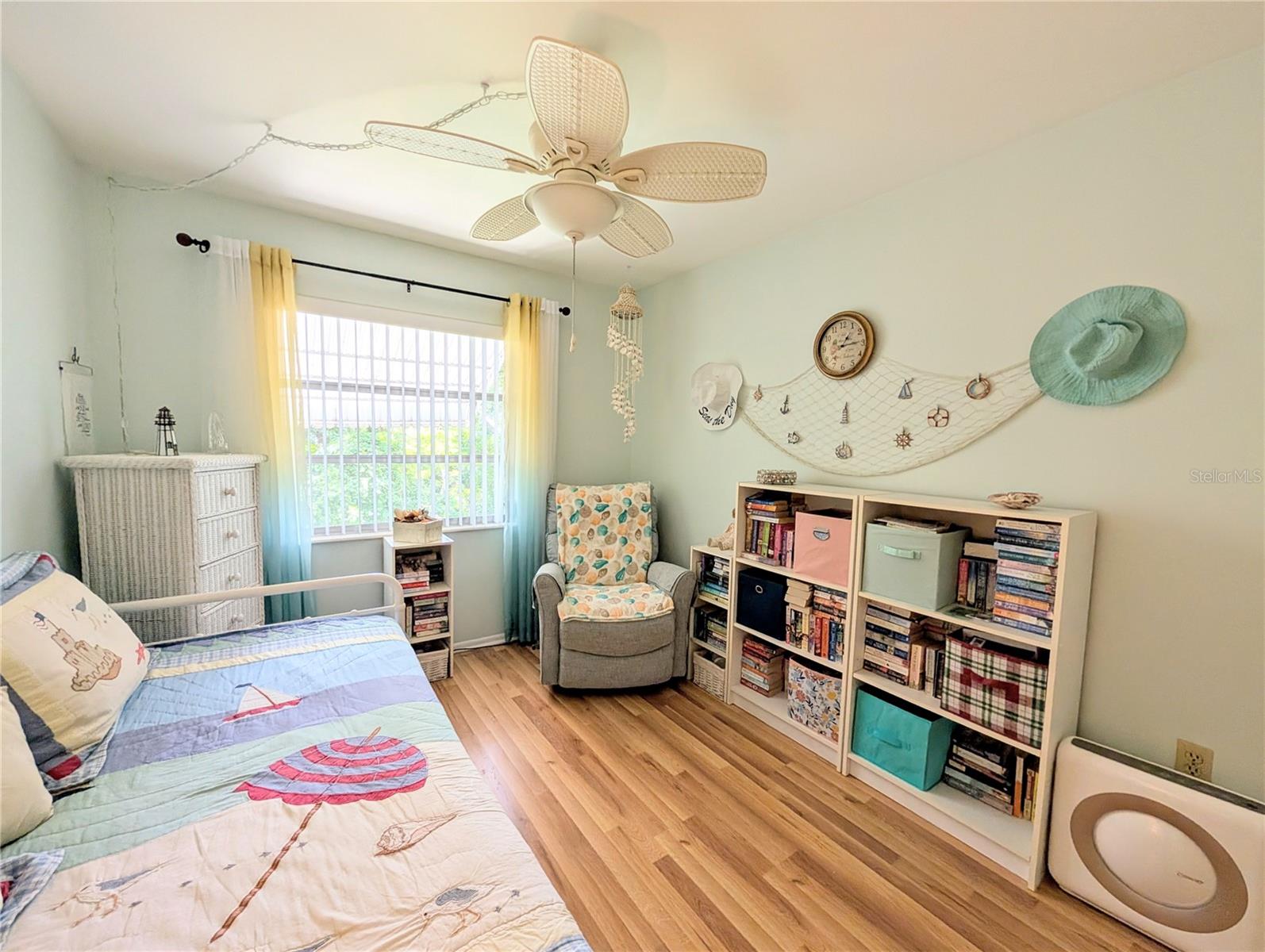 THE THIRD BAYSHORE - Residential