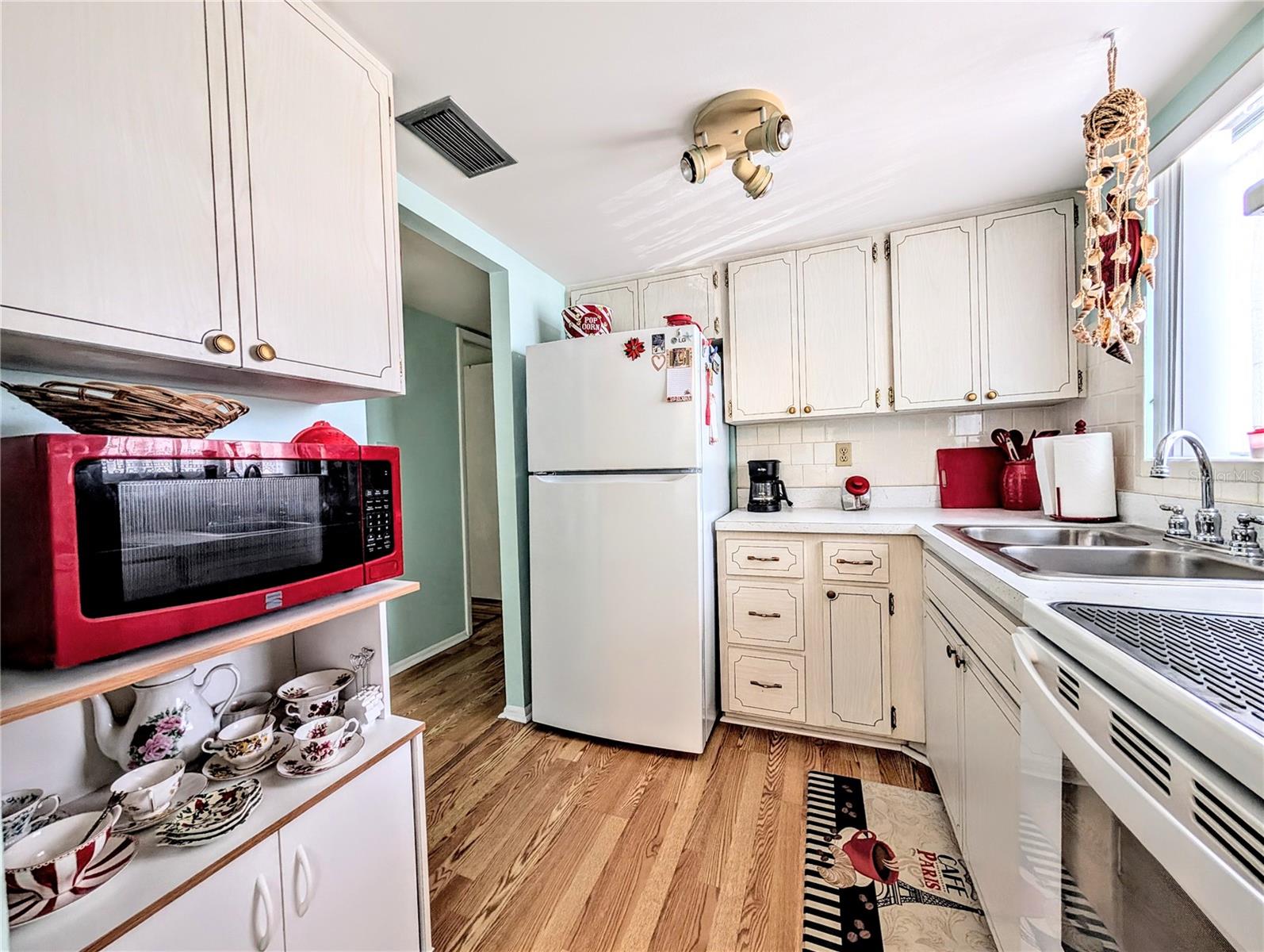 5857 PALM LANE B22