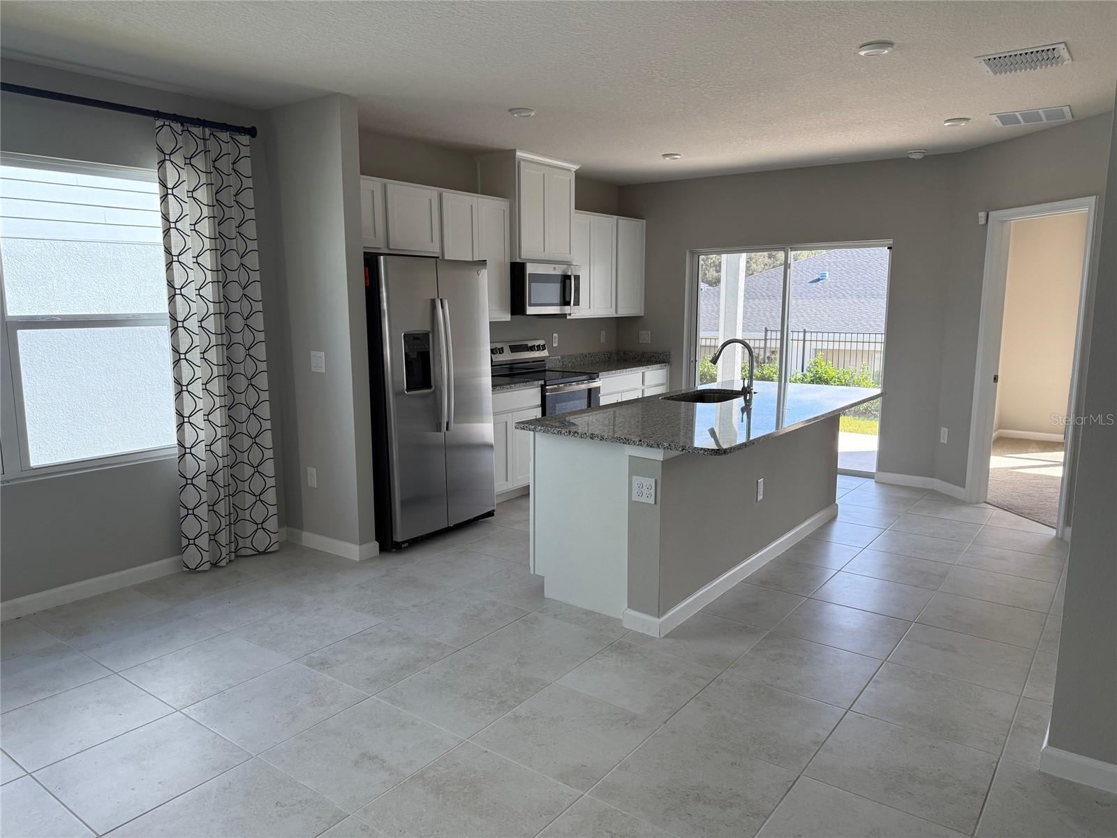 HAMMOCK OAKS TOWNHOMES - Residential