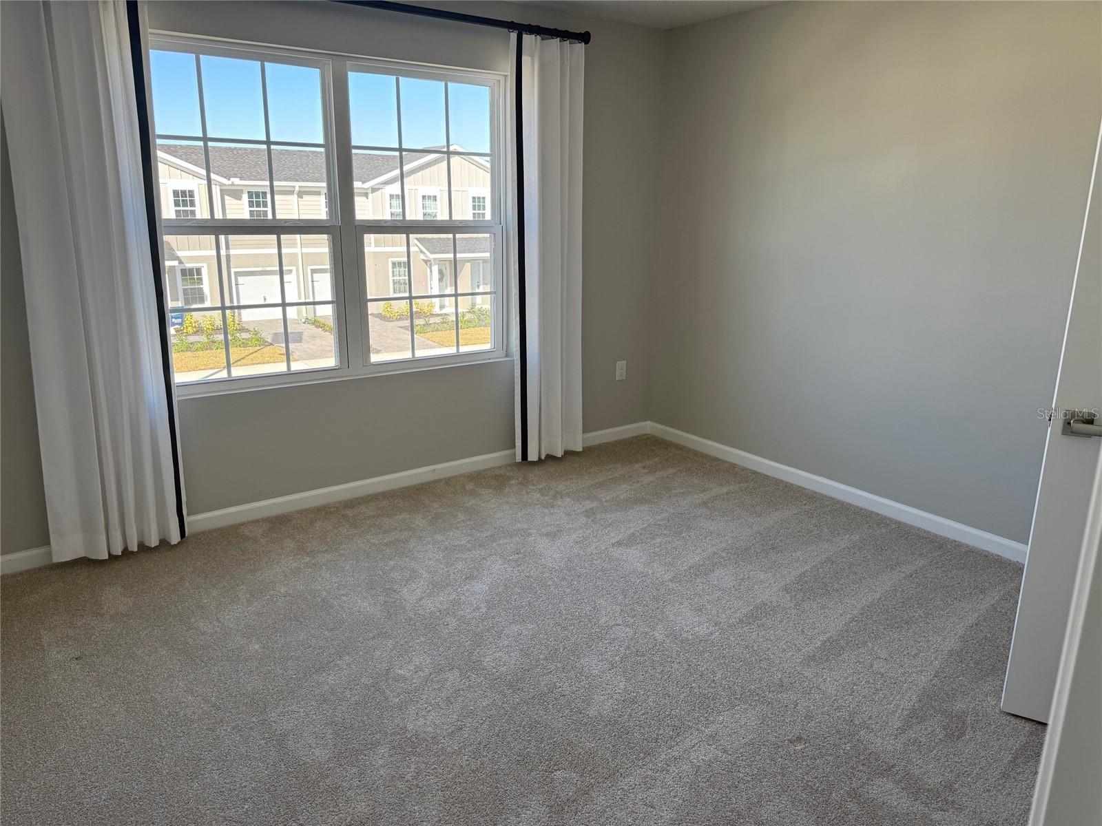 HAMMOCK OAKS TOWNHOMES - Residential