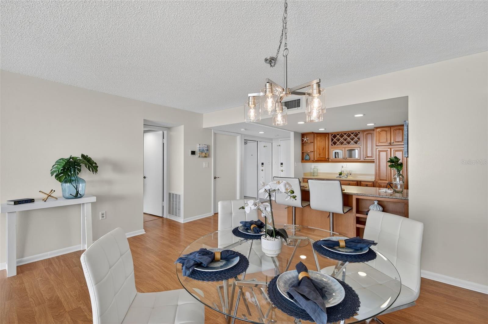 MANSIONS BY THE SEA CONDO - Residential