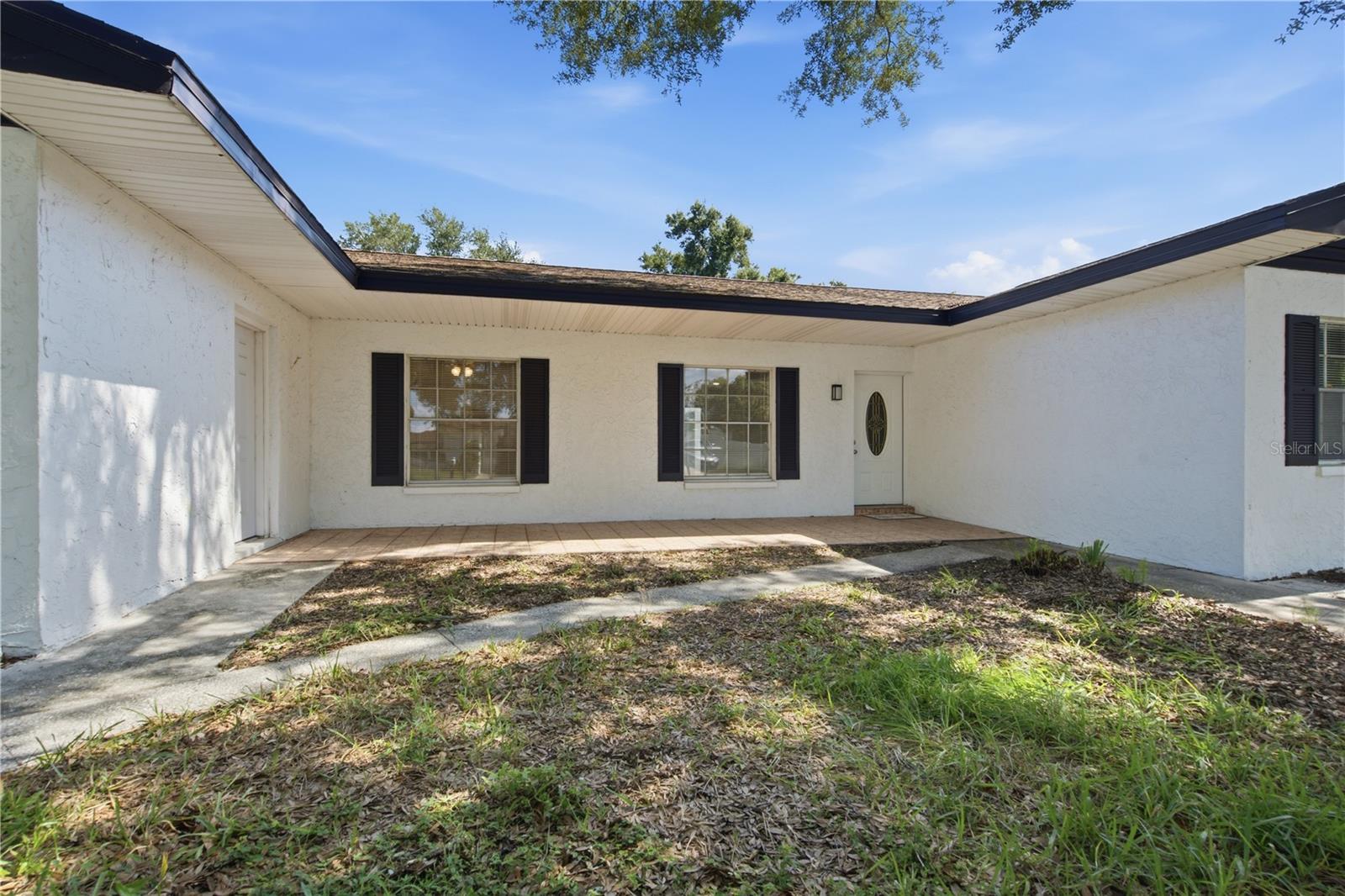 604 ROYAL CREST DRIVE