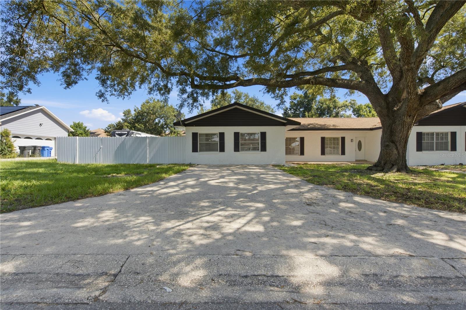 604 ROYAL CREST DRIVE