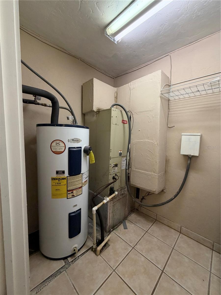 GRENELEFE TWNHSE AREA TR 31 - Residential