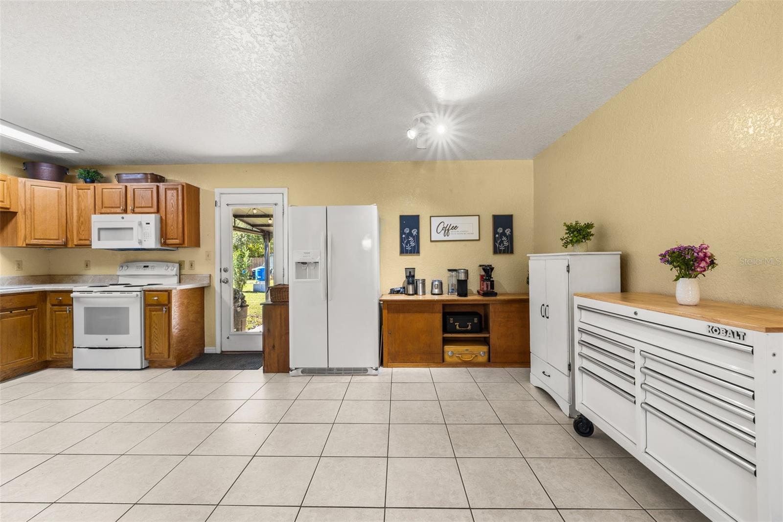 FAIRLANE ESTATES SEC 1 REP - Residential