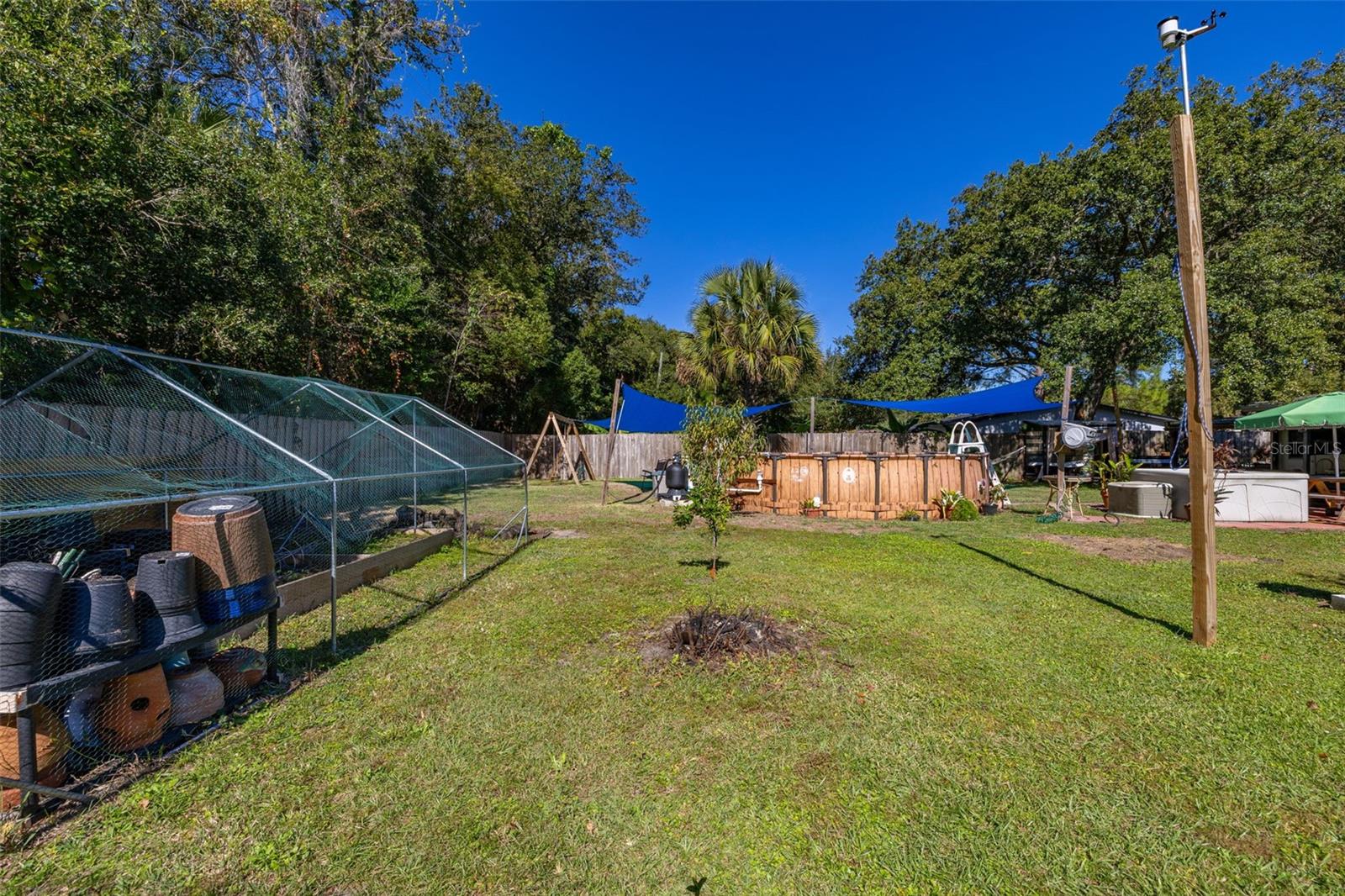 FAIRLANE ESTATES SEC 1 REP - Residential