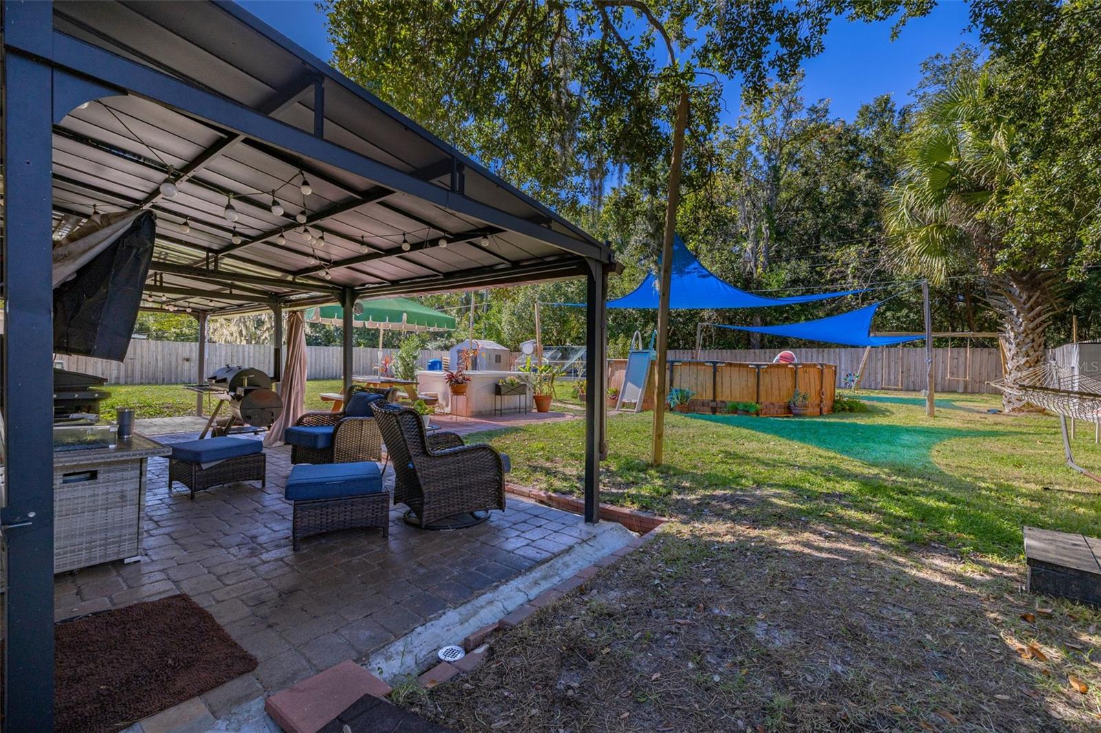 FAIRLANE ESTATES SEC 1 REP - Residential