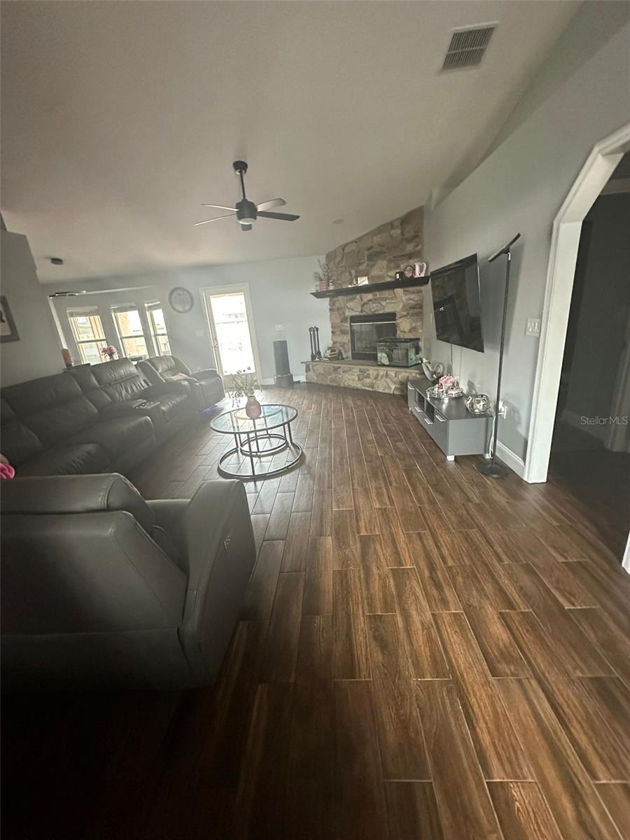 SWEETWATER CREEK UNIT 1 - Residential