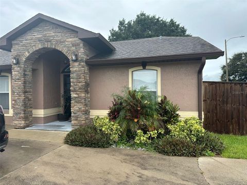 Photo of 5719 Sweetheart Court, Saint Cloud, FL 34772 (MLS # S5144531)