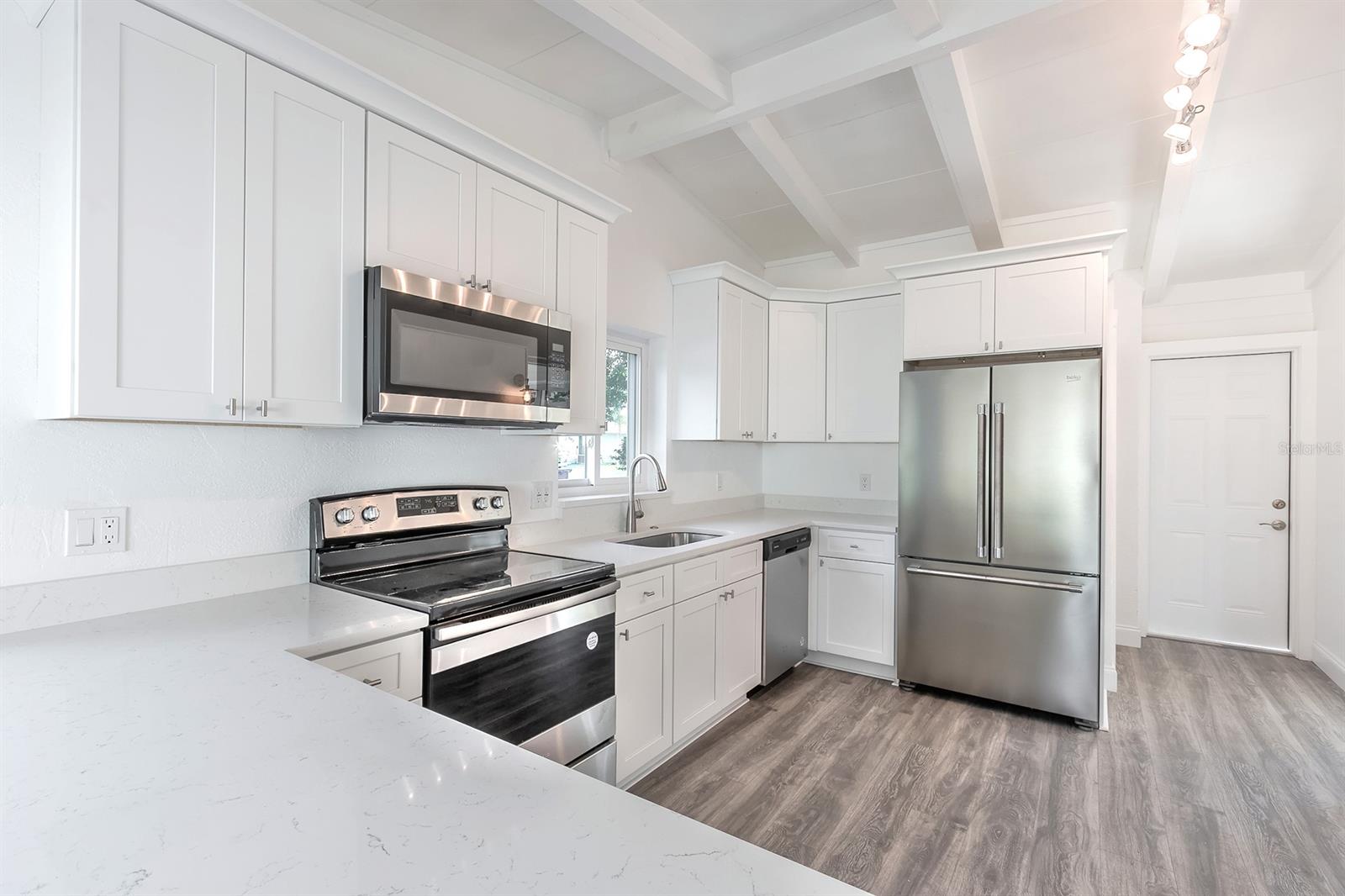 Mendall Homestead - Residential