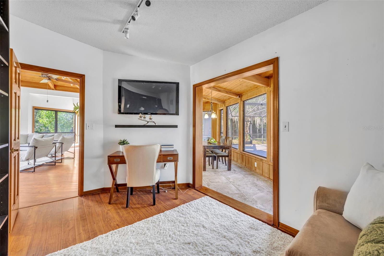 ACREAGE & UNREC - Residential
