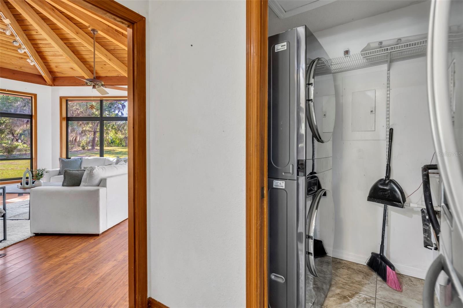 ACREAGE & UNREC - Residential