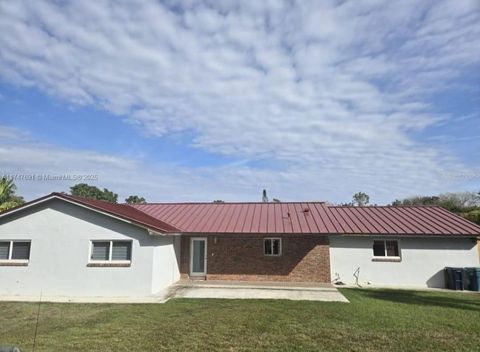 19501 SW 236TH STREET HOMESTEAD FL 33031