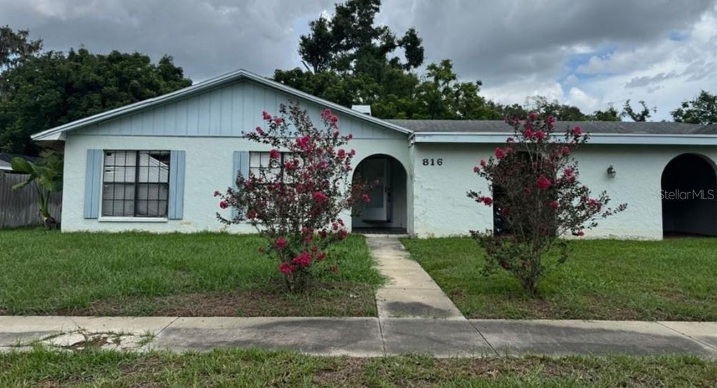 Photo of 816 Childers Loop, Brandon, FL 33511 (MLS # TB8561835)