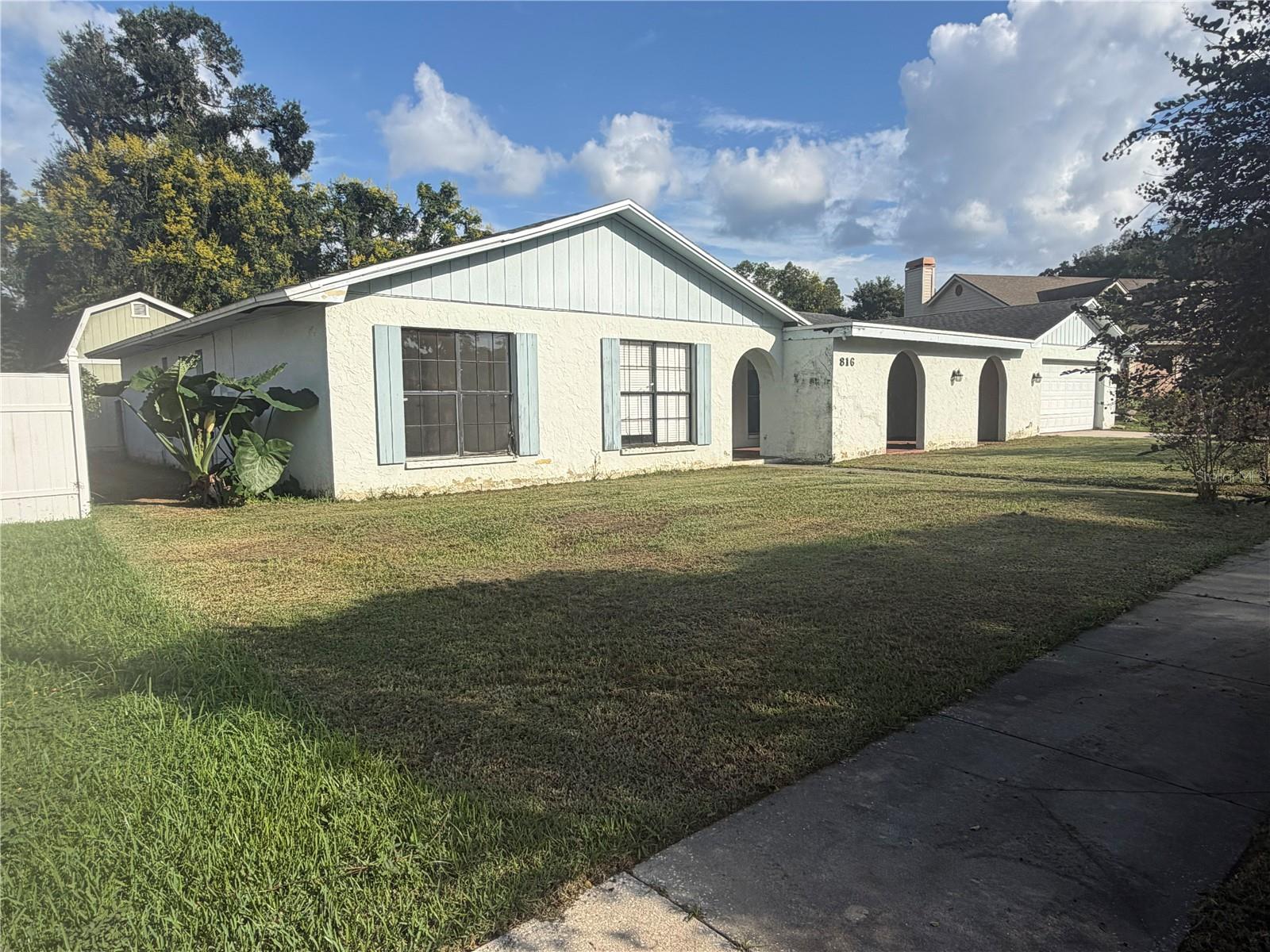 816 CHILDERS LOOP