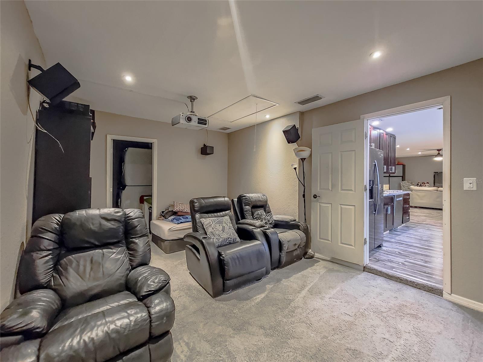 Florida Shores 01 - Residential