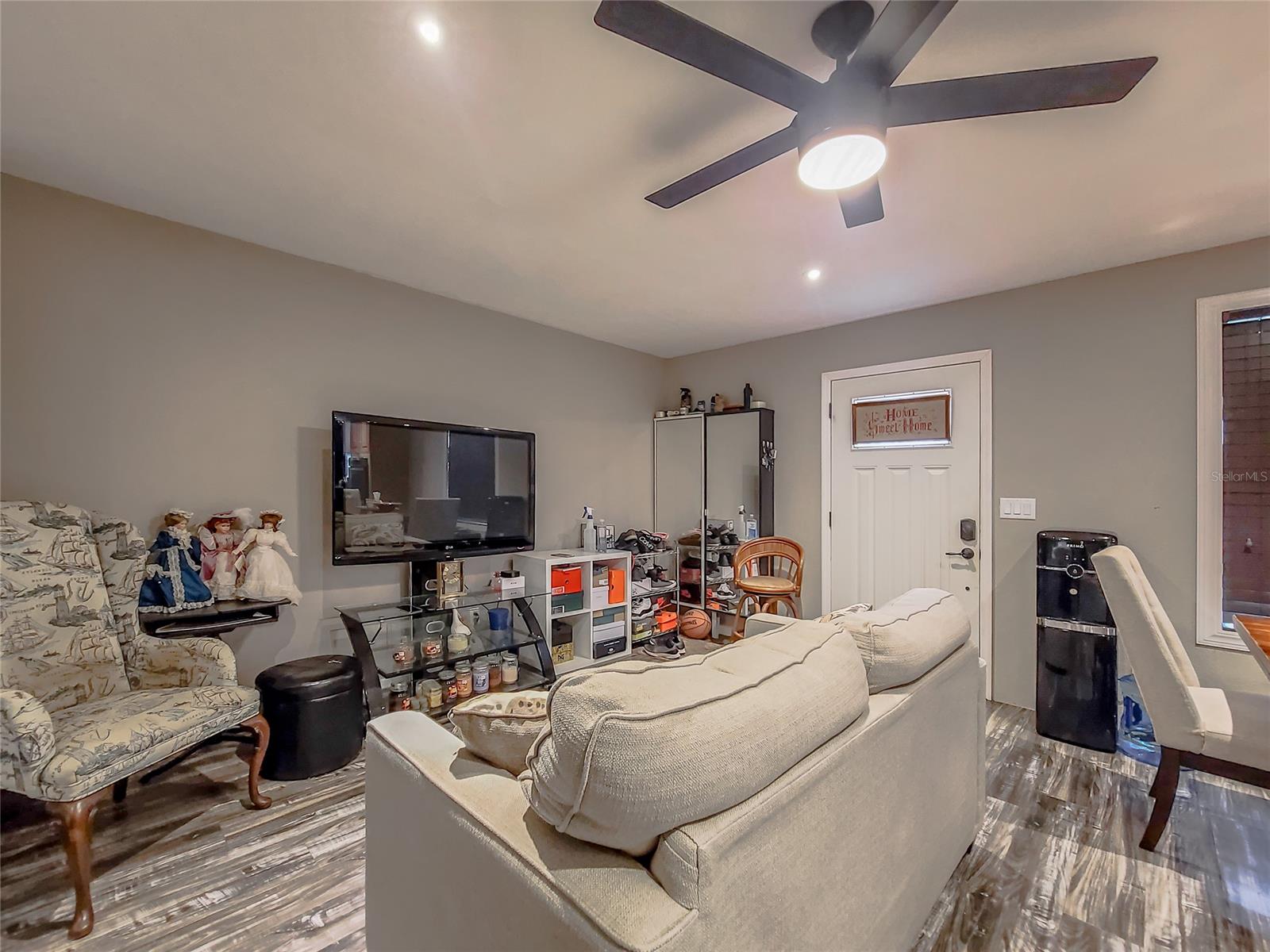 Florida Shores 01 - Residential