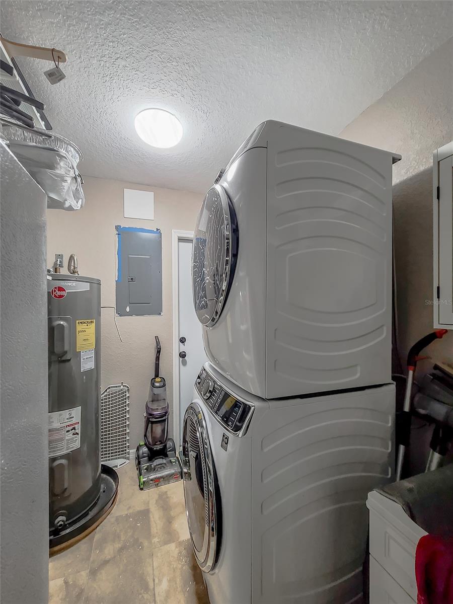 Florida Shores 01 - Residential