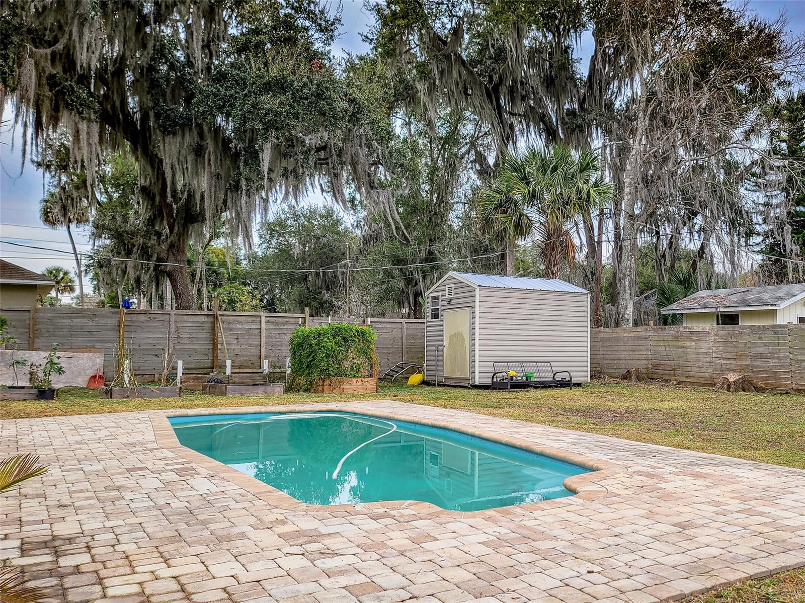 Florida Shores 01 - Residential