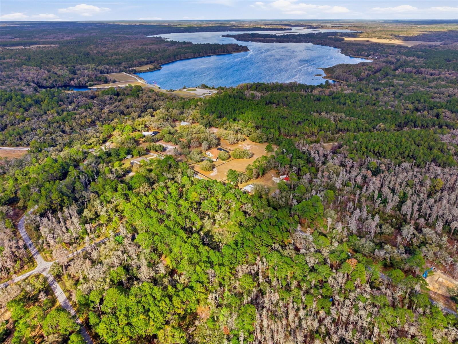 CRYSTAL MANOR - Land