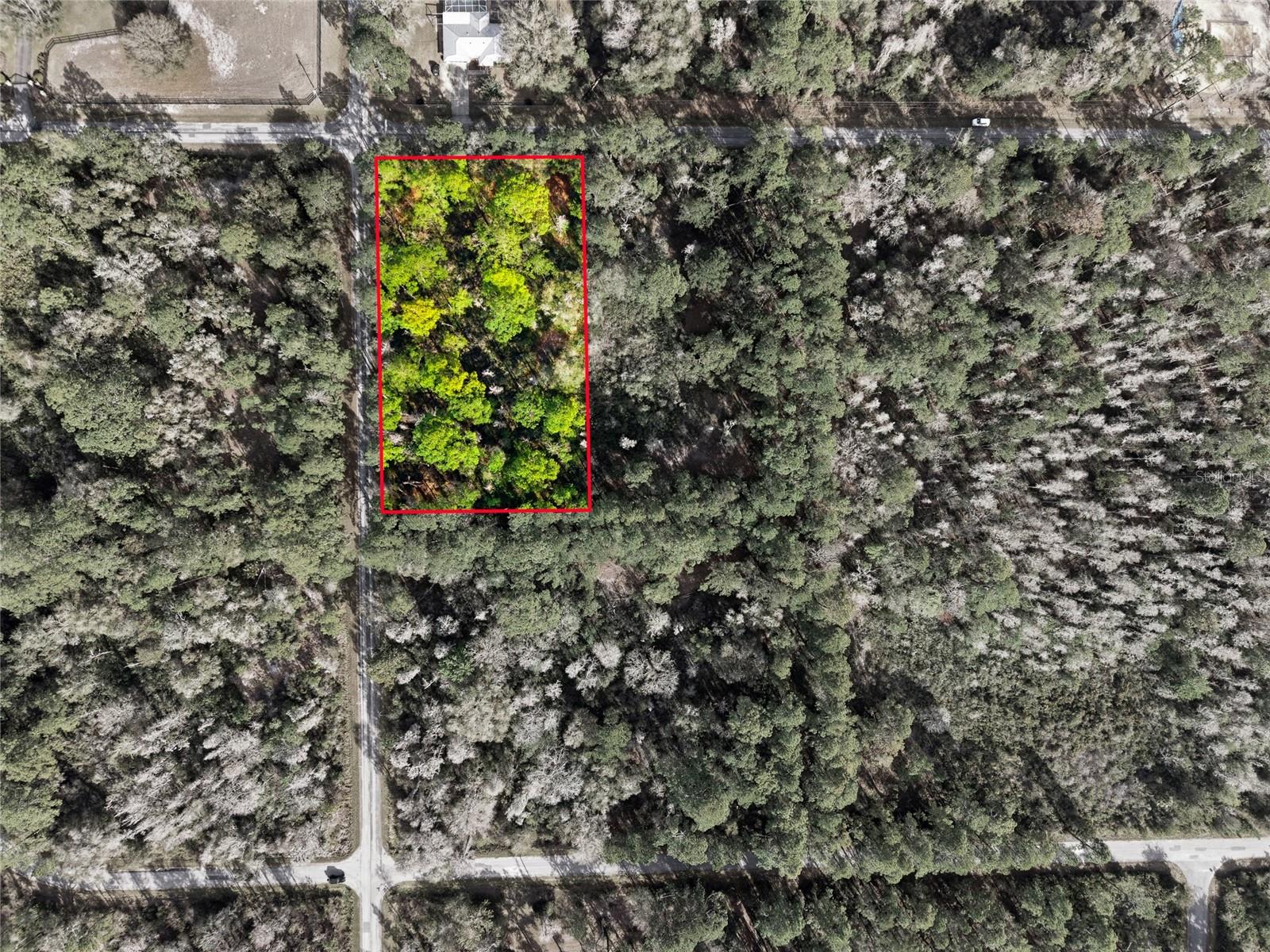 CRYSTAL MANOR - Land