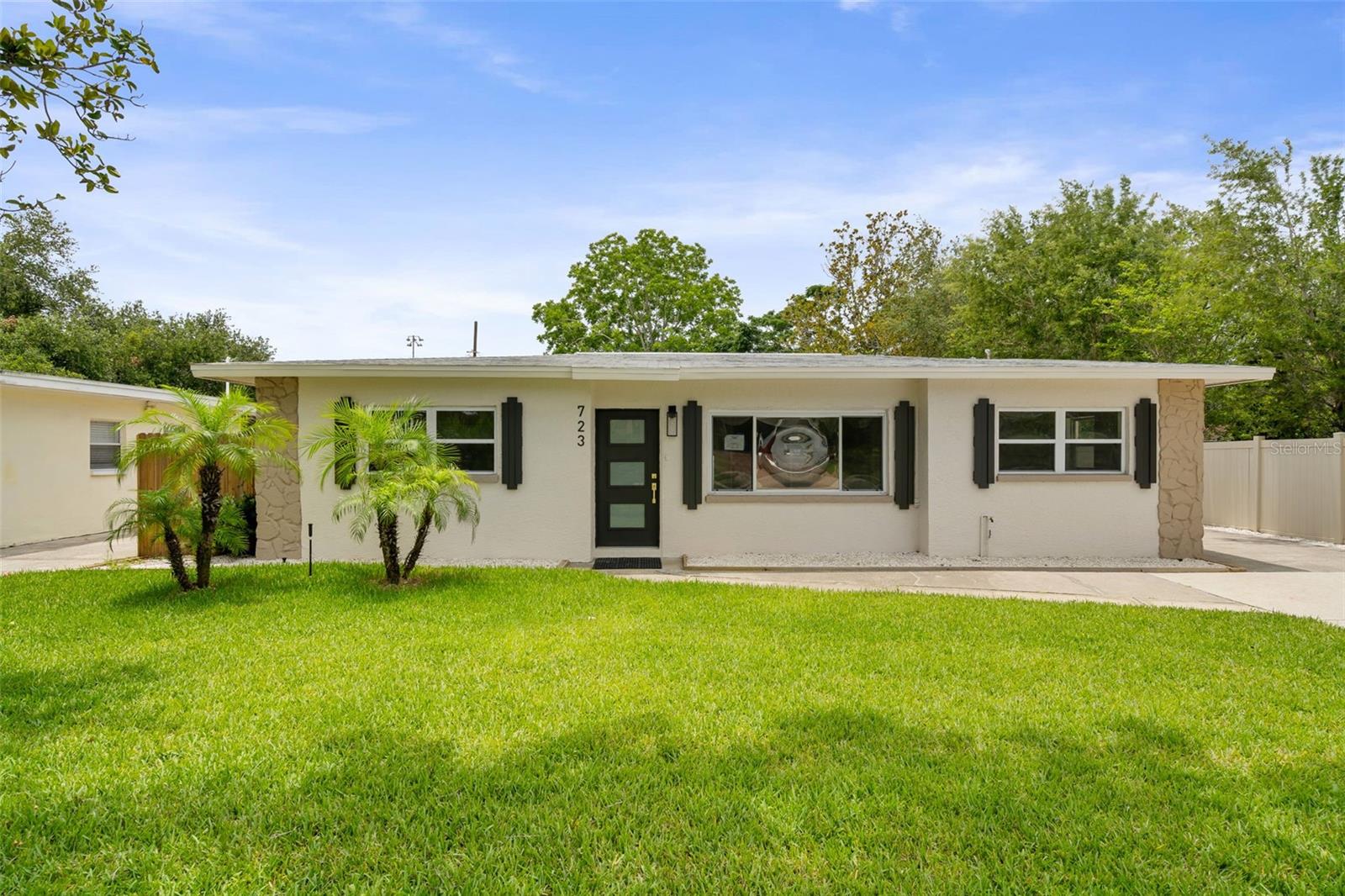 723 W BAYSHORE DRIVE