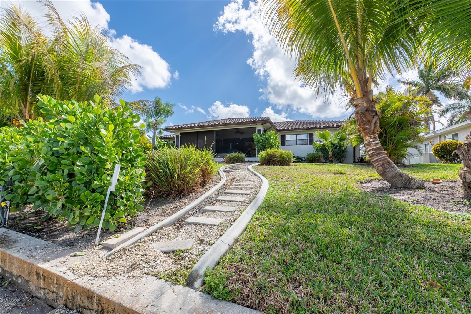 PUNTA GORDA ISLES SEC 15 - Residential