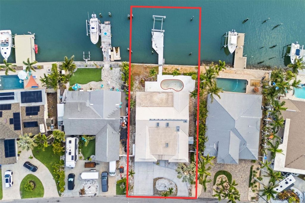 Photo of 5 Marina Terrace, Treasure Island, FL 33706 (MLS # TB8387064)