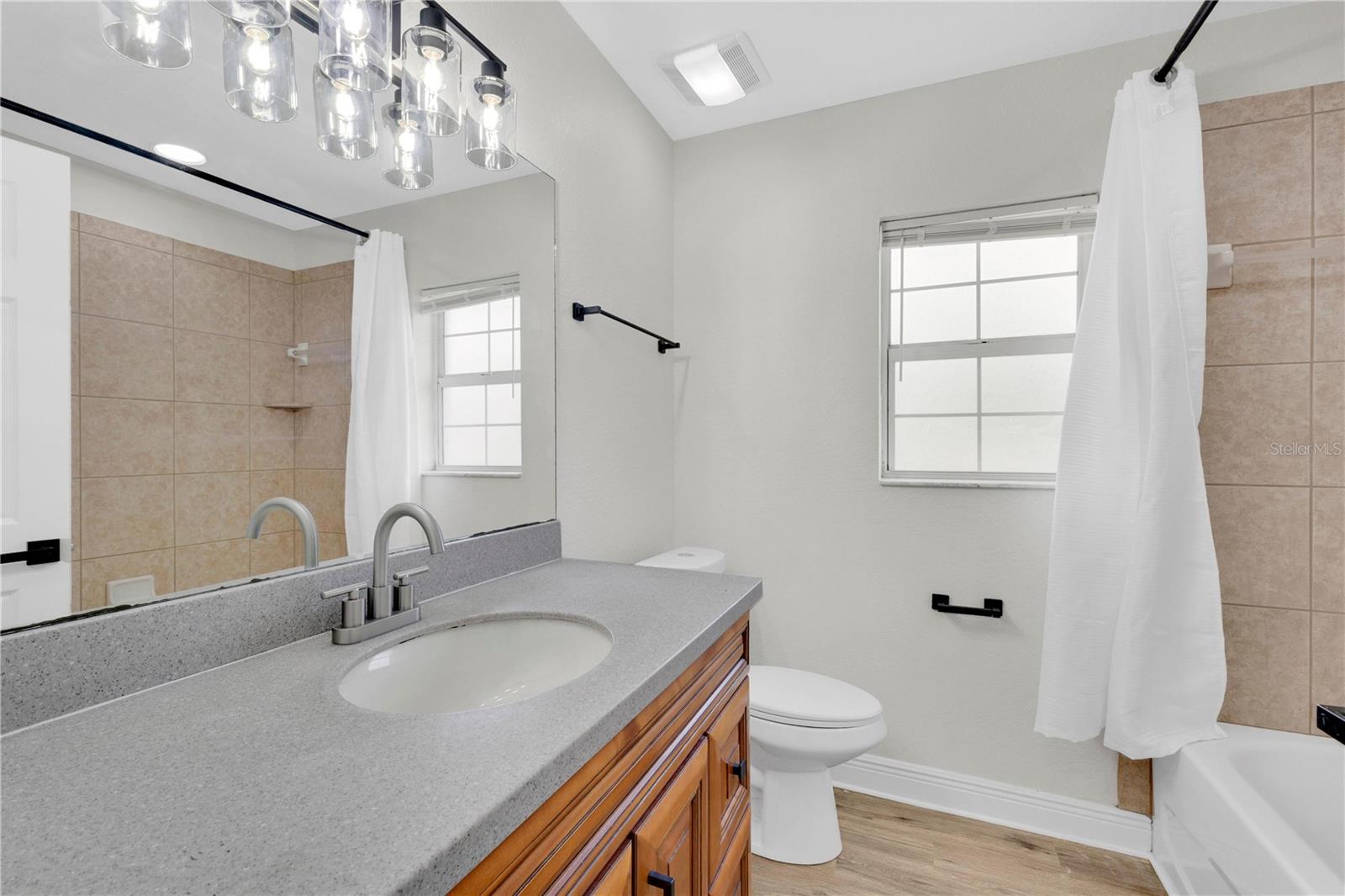 OAKRIDGE ESTATES - Residential