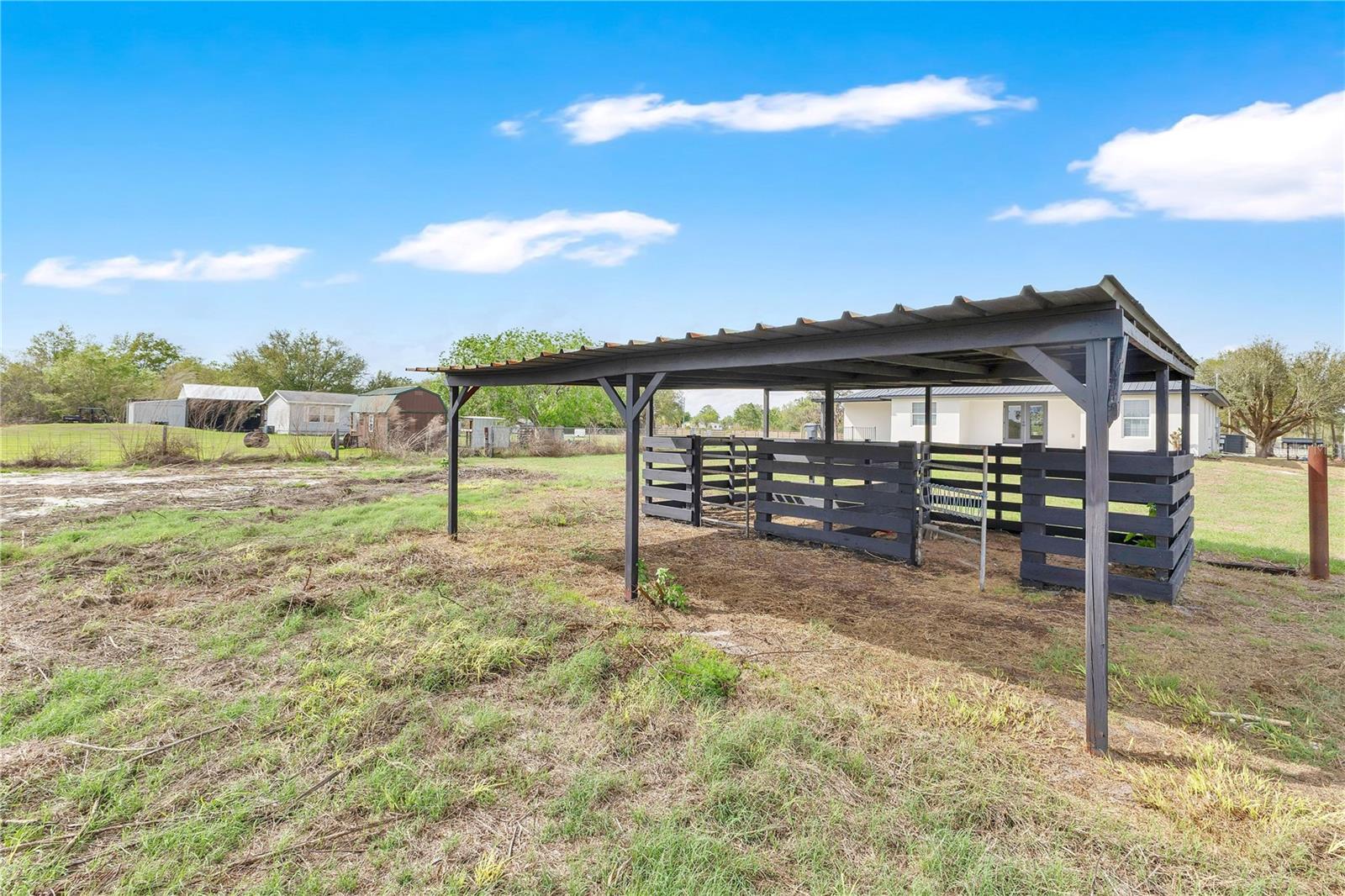 OAKRIDGE ESTATES - Residential