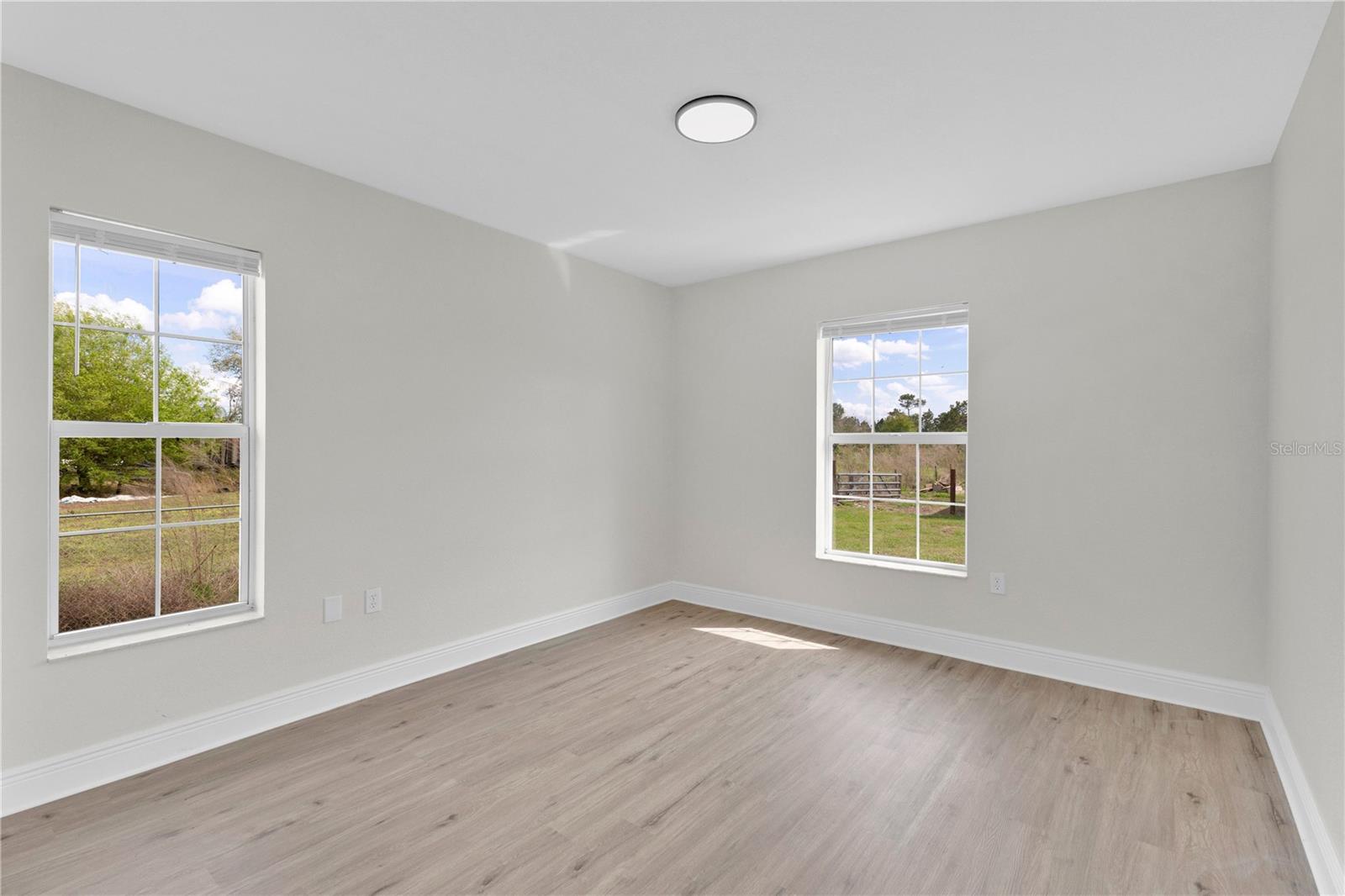 OAKRIDGE ESTATES - Residential