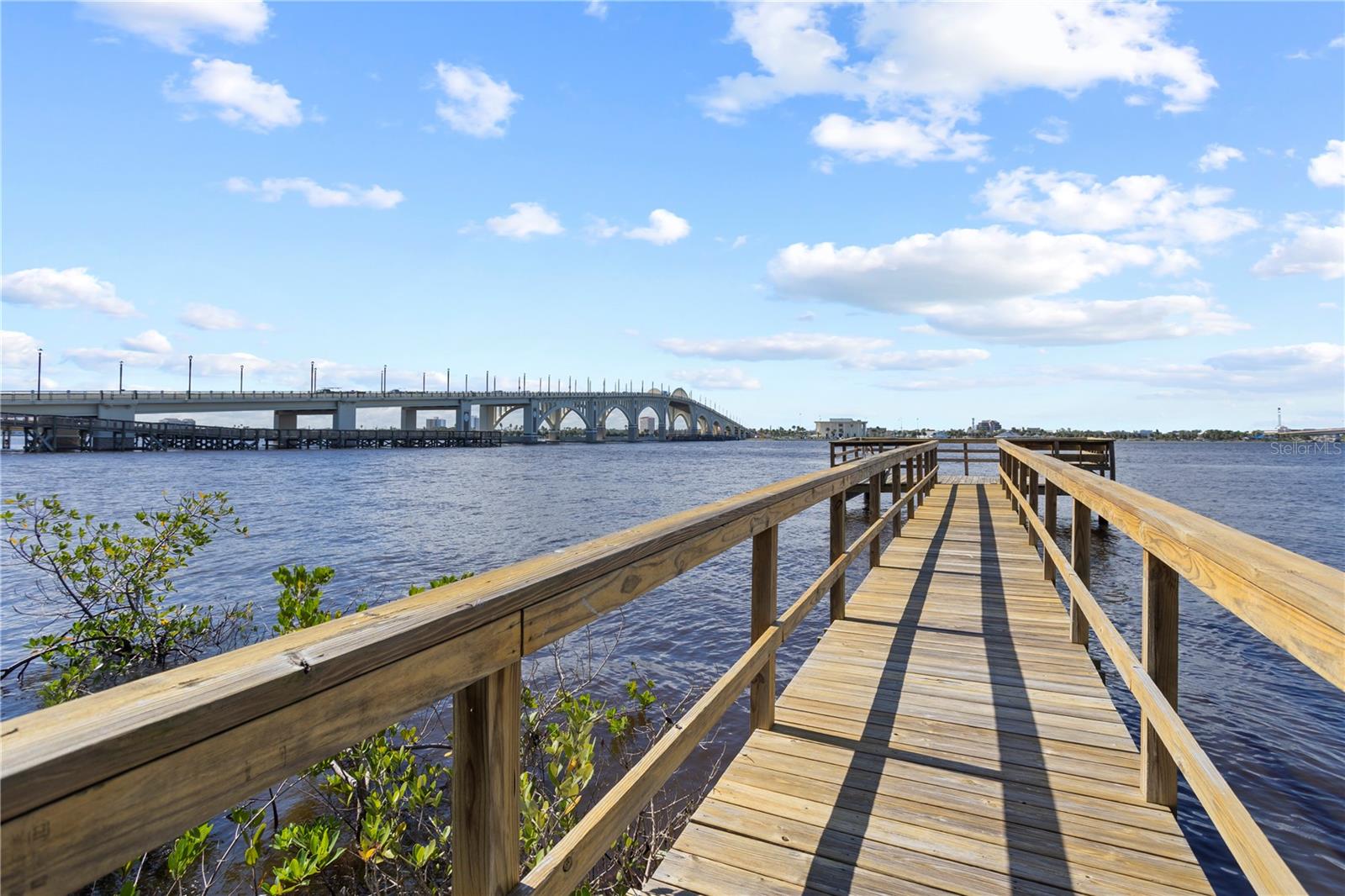 PIER FORTY 03 CONDO - Residential