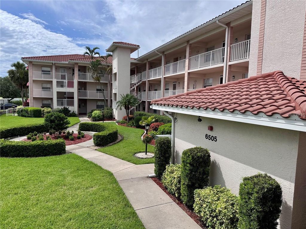 Photo of 6505 Stone River Road #309, Bradenton, FL 34203 (MLS # A4689646)